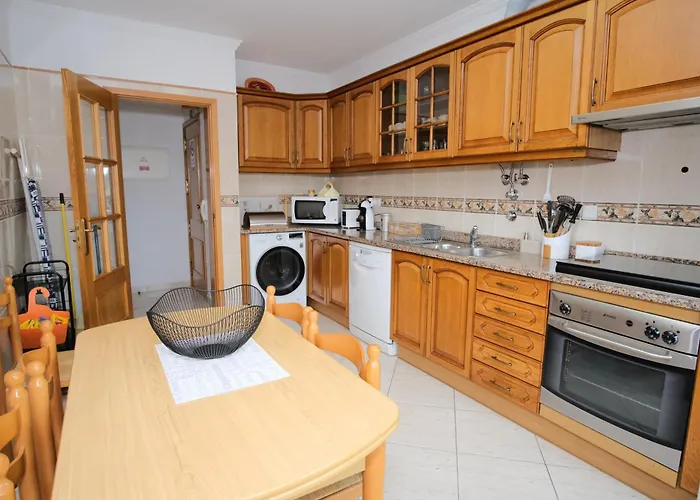 Apartamento T2 Em Condominio Fechado.